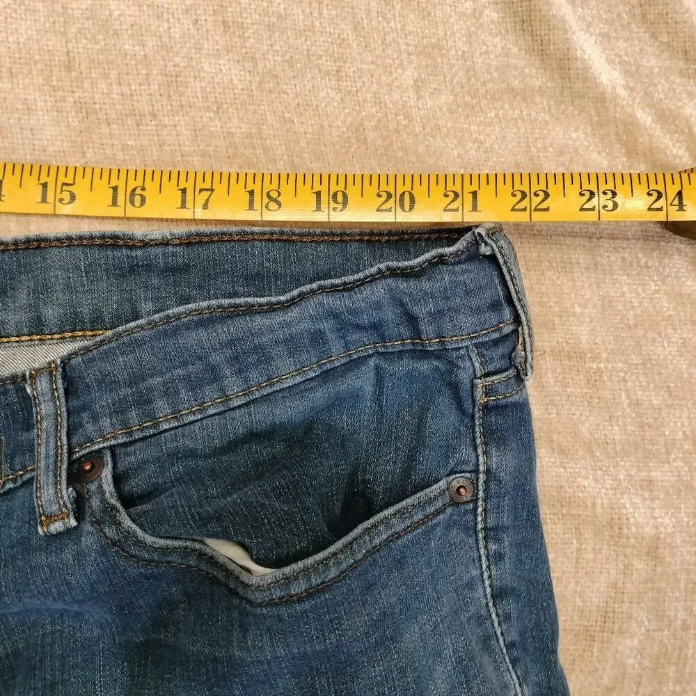 Levi's 541 Medium Wash Jeans 48x32